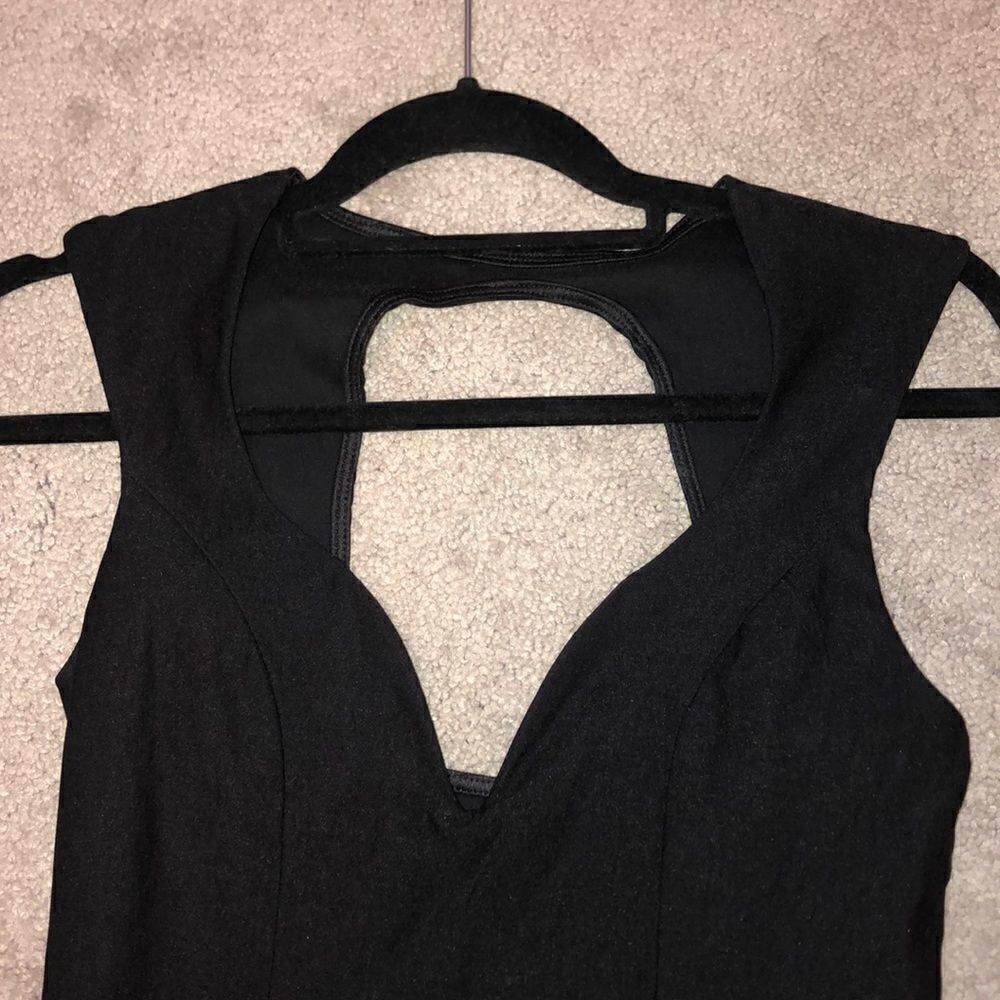 TOBI Cut Out Skater Dress - Picture 3 of 5